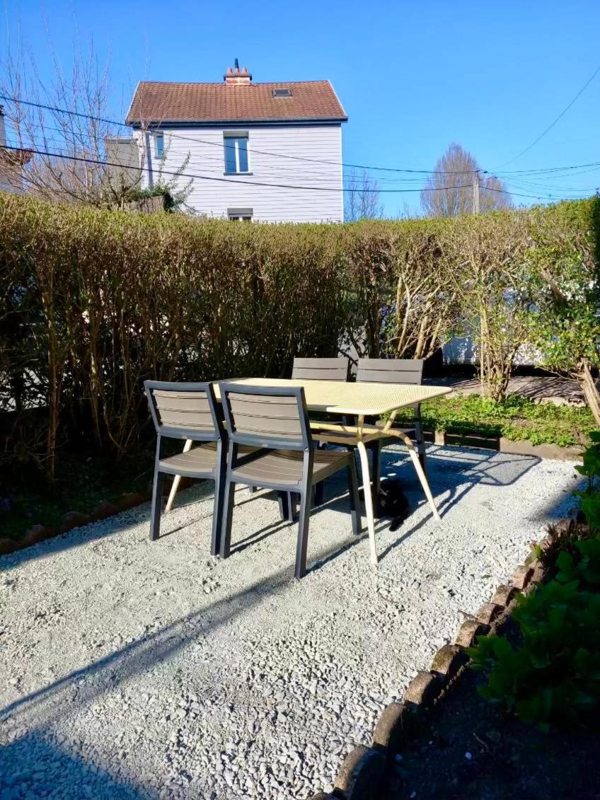Appartement Cosy Et Calme Avec Parking Et Terrasse Prives Cravanche Eksteriør bilde